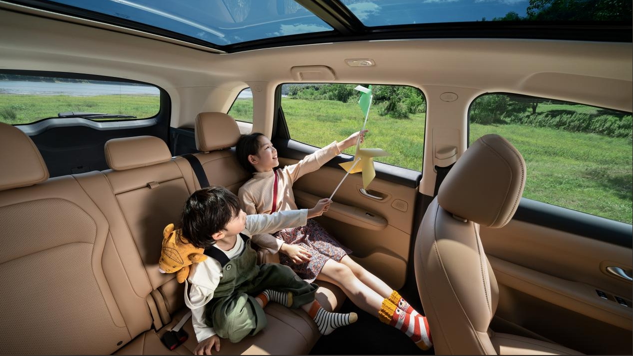 家庭出行首選TA！藍電 E5 PLUS 165km 長續航先享版駕到