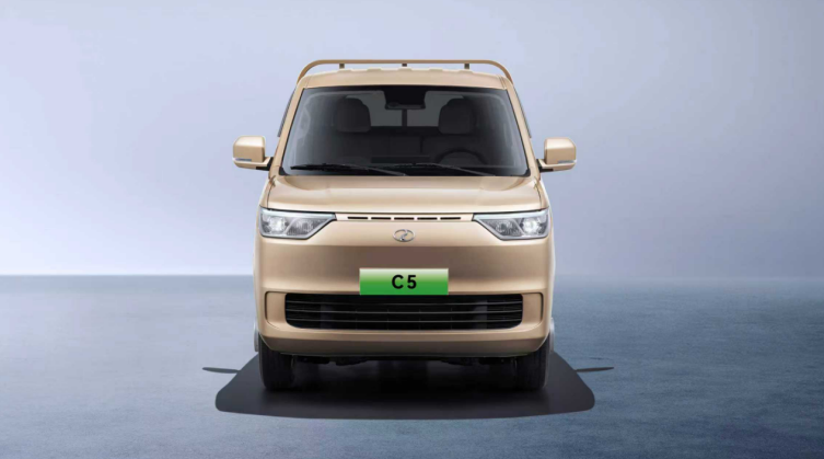 全域智慧 雙車齊發！瑞馳汽車卡系雙子星C5/C3于2025世界智博會開啟預售